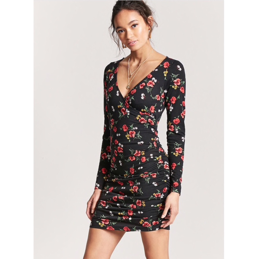 Ruched floral bodycon dress medium F21 NWT
